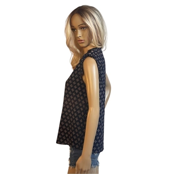 PAPERMOON Blue Floral Print Sleeveless Top - Picture 7 of 11